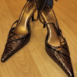 Carlos Santana Heels